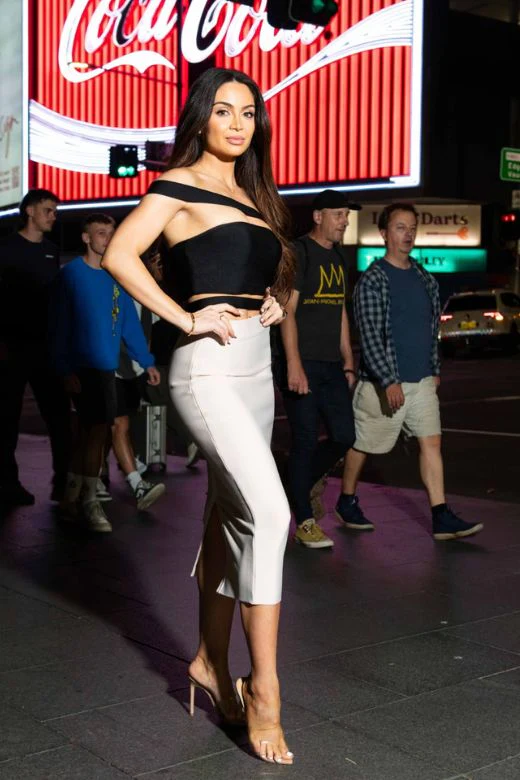 Pencil High Waist Bandage Midi Skirt - Classic Black - Image 8